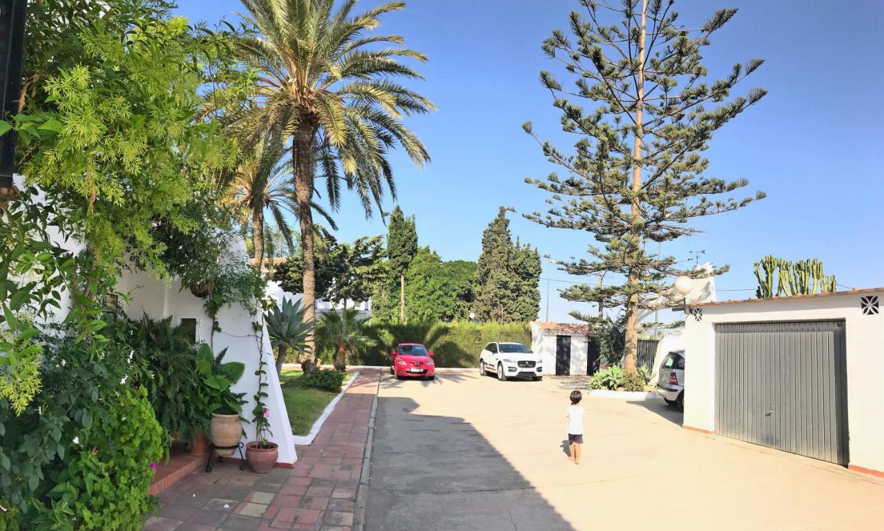 Beachfront Oasis In Costa Del Sol. Caleta De Velez Εξωτερικό φωτογραφία
