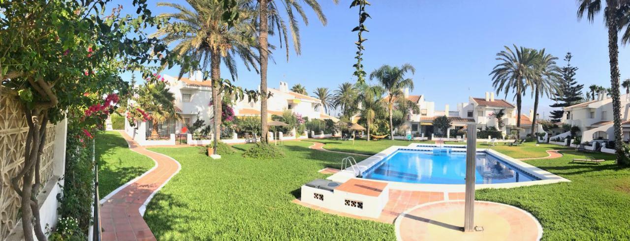 Beachfront Oasis In Costa Del Sol. Caleta De Velez Εξωτερικό φωτογραφία