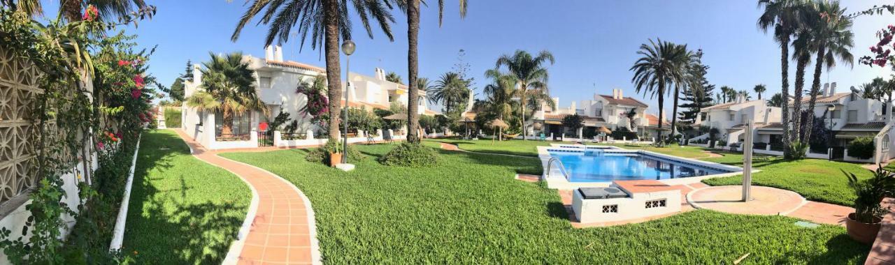 Beachfront Oasis In Costa Del Sol. Caleta De Velez Εξωτερικό φωτογραφία