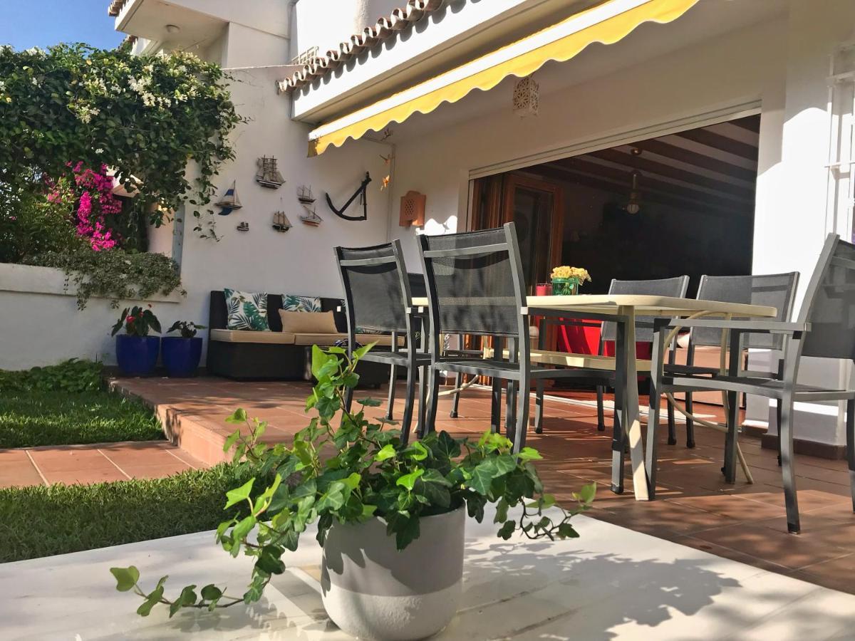 Beachfront Oasis In Costa Del Sol. Caleta De Velez Εξωτερικό φωτογραφία